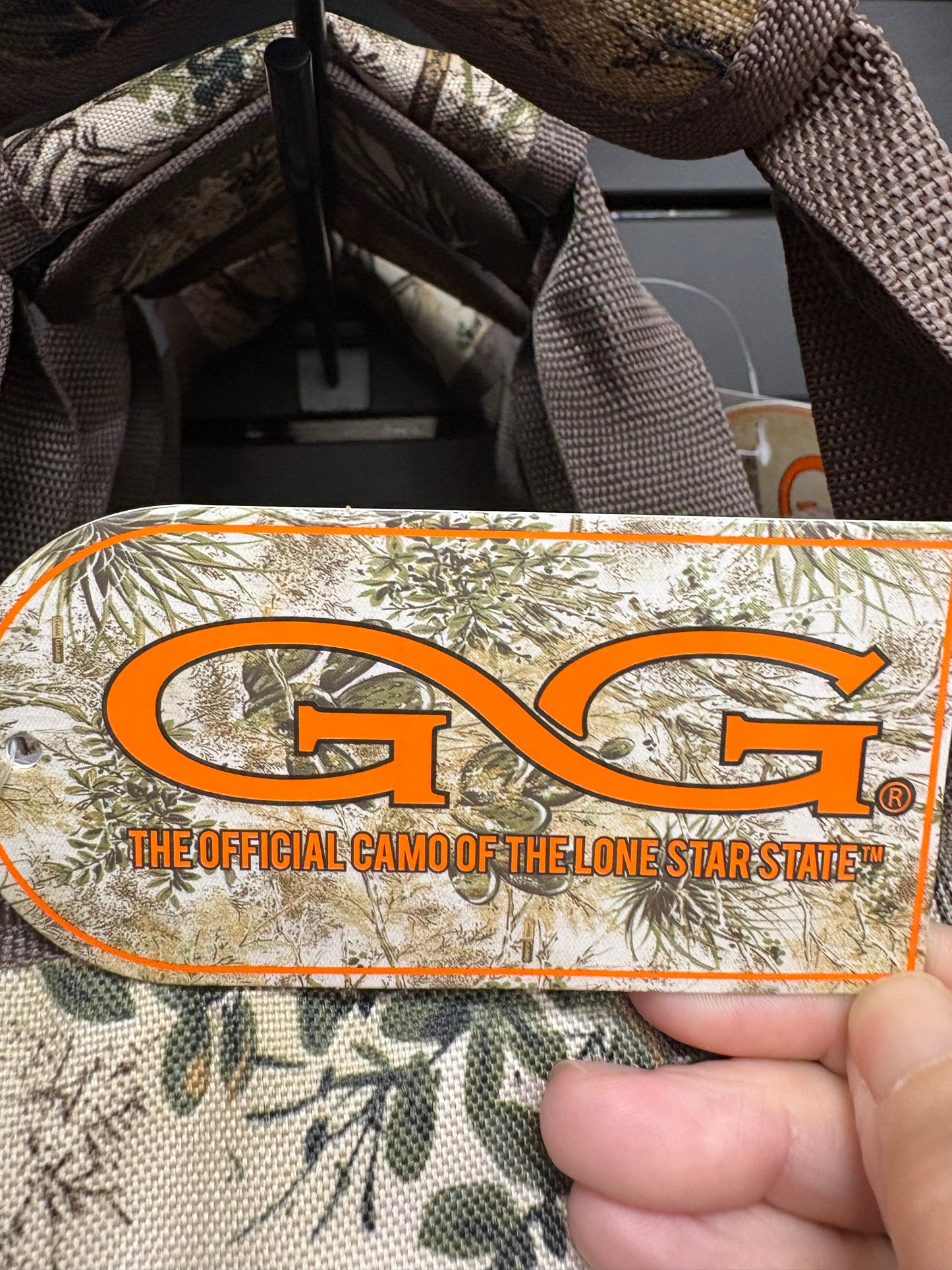 Bucees Camo Game Guard 24pk Cooler with 2 Carry Straps and Handles