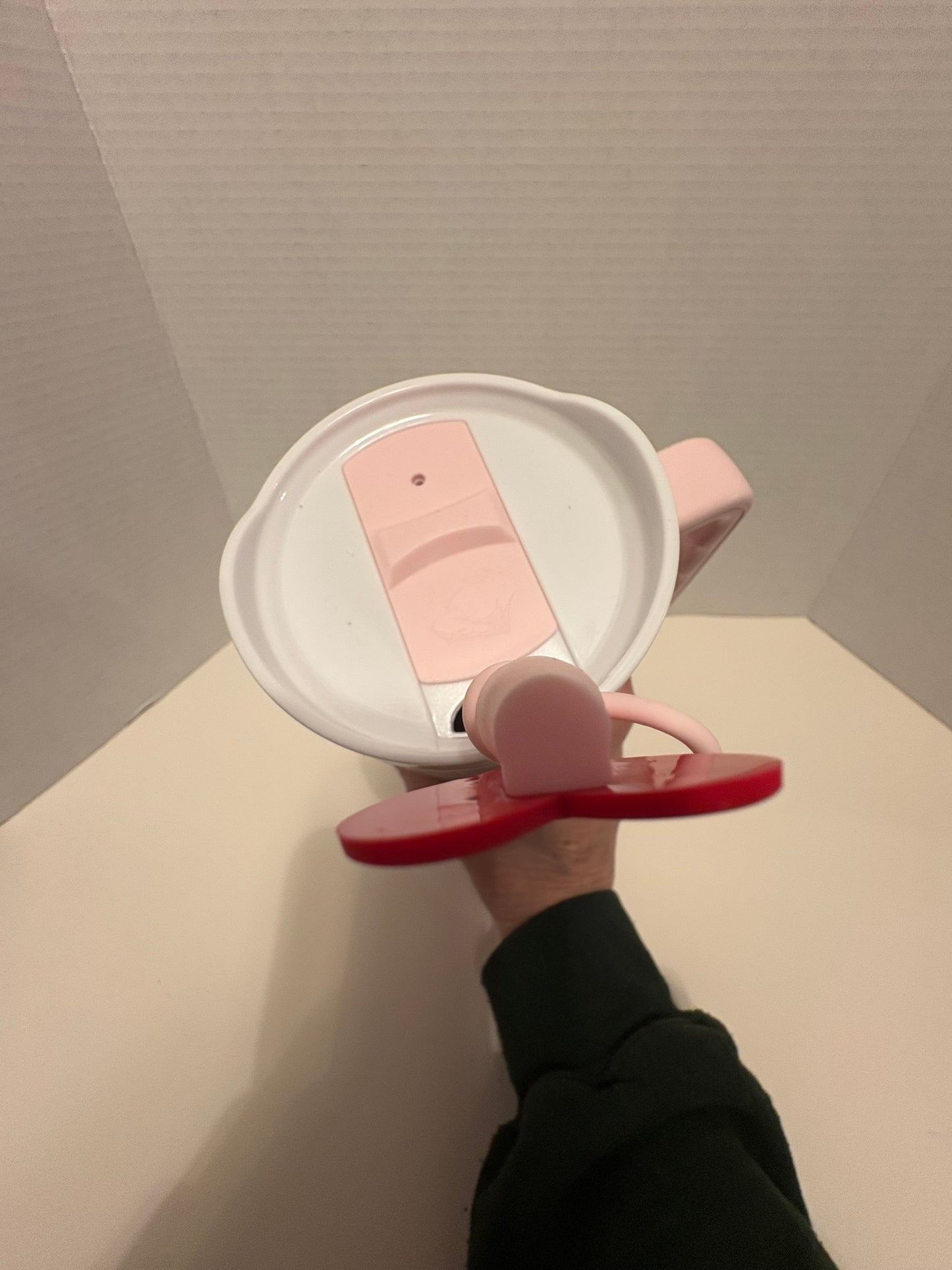 Buc-ee’s Valentine 2026 I’m a Sucker for Buc-ee’s” 40oz Tumbler with Lid and Straw