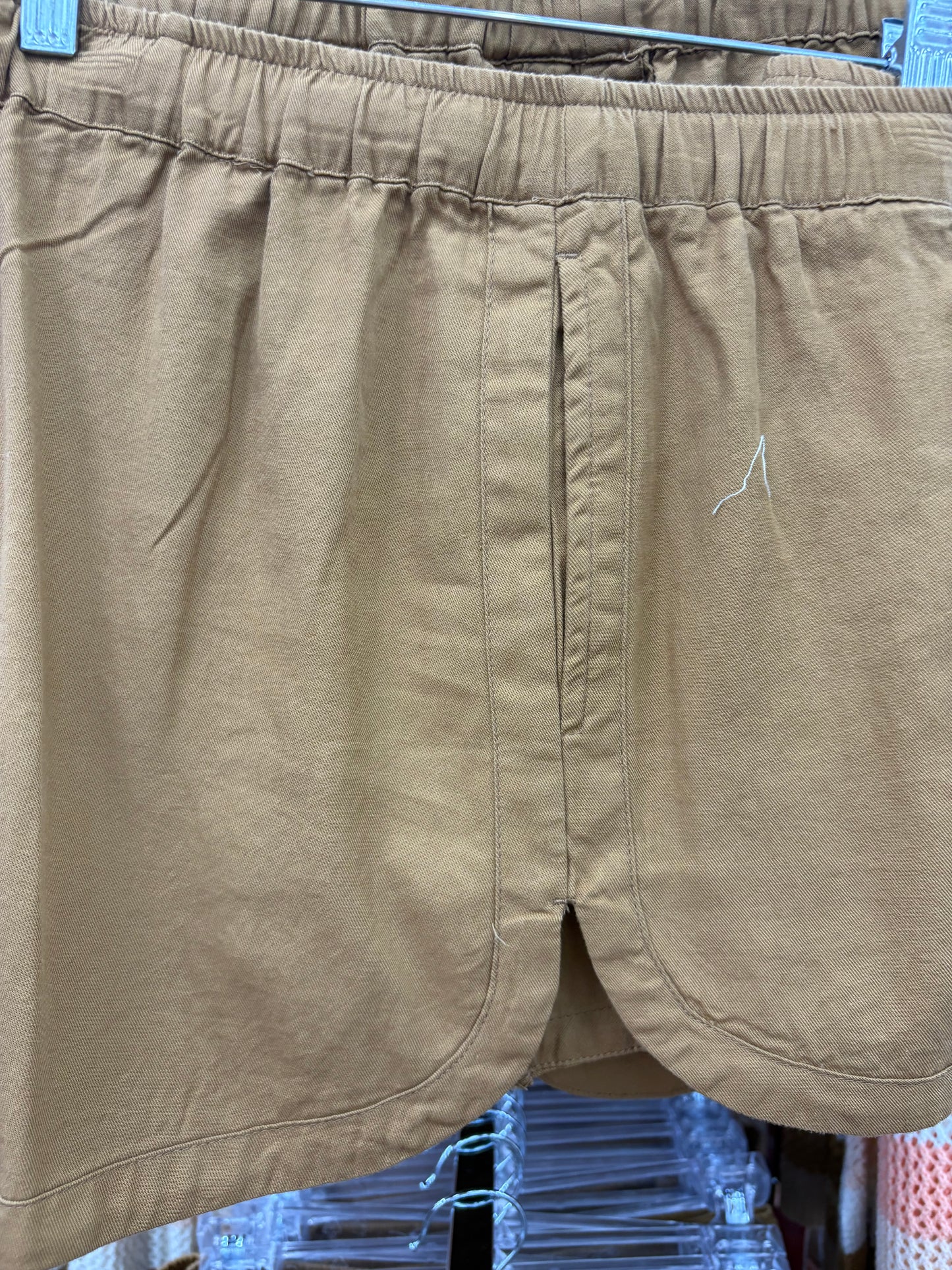 Buc-ees Spring Collection Adult Brown Cotton Shorts with Pockets and Buc-ees Logo Size Small-XXXLarge