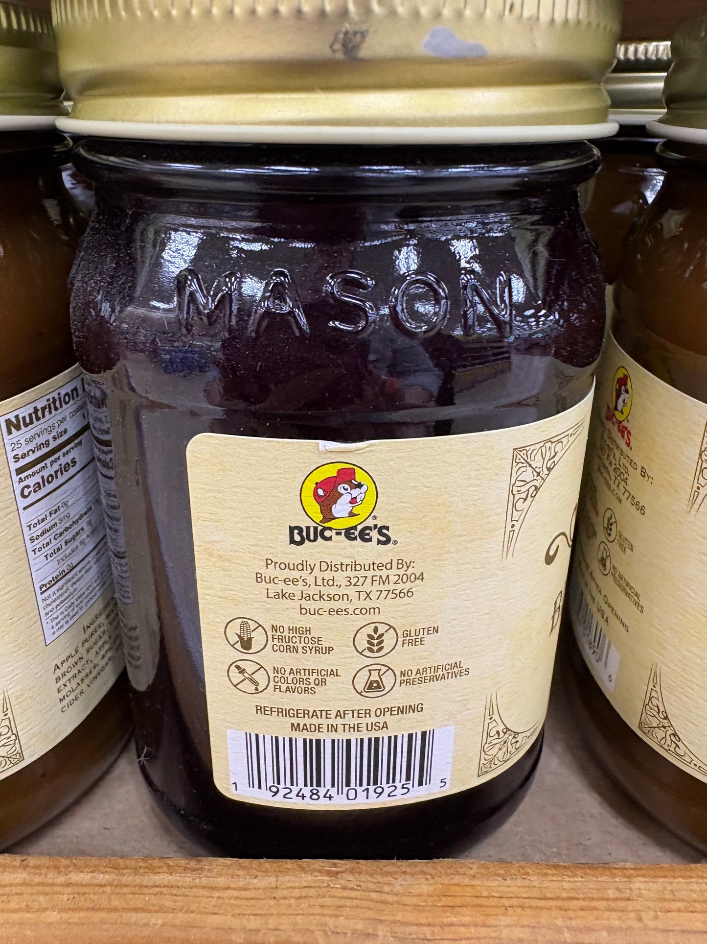 Buc-ees Blackberry Jam 17.5oz Glass Jar