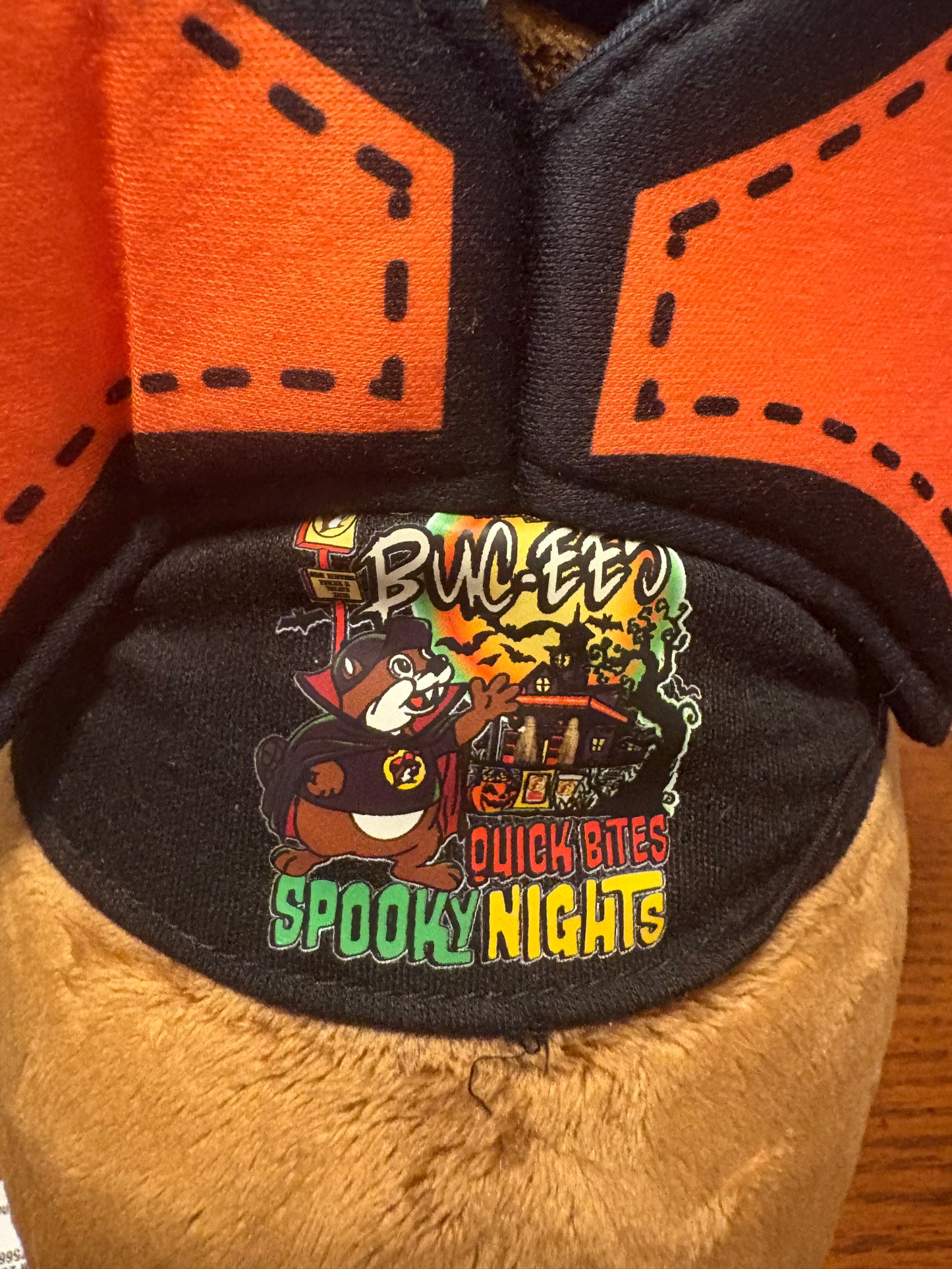 Buc-ee’s 2026 Plush Halloween Beaver with Batwings, T-shirt and Cap