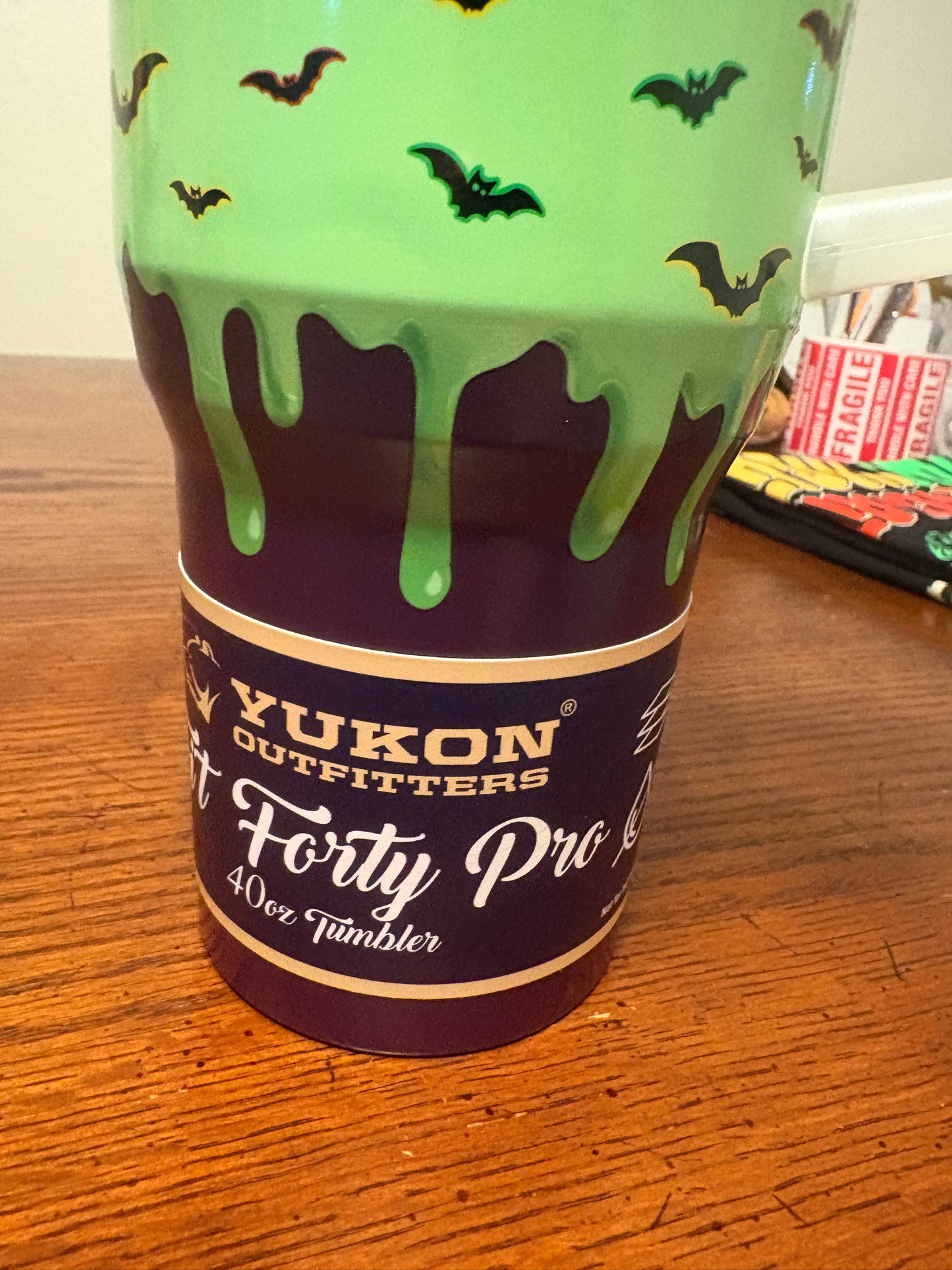 Buc-ee’s 2026 Limited Edition Glow in the Dark 40oz Tumbler