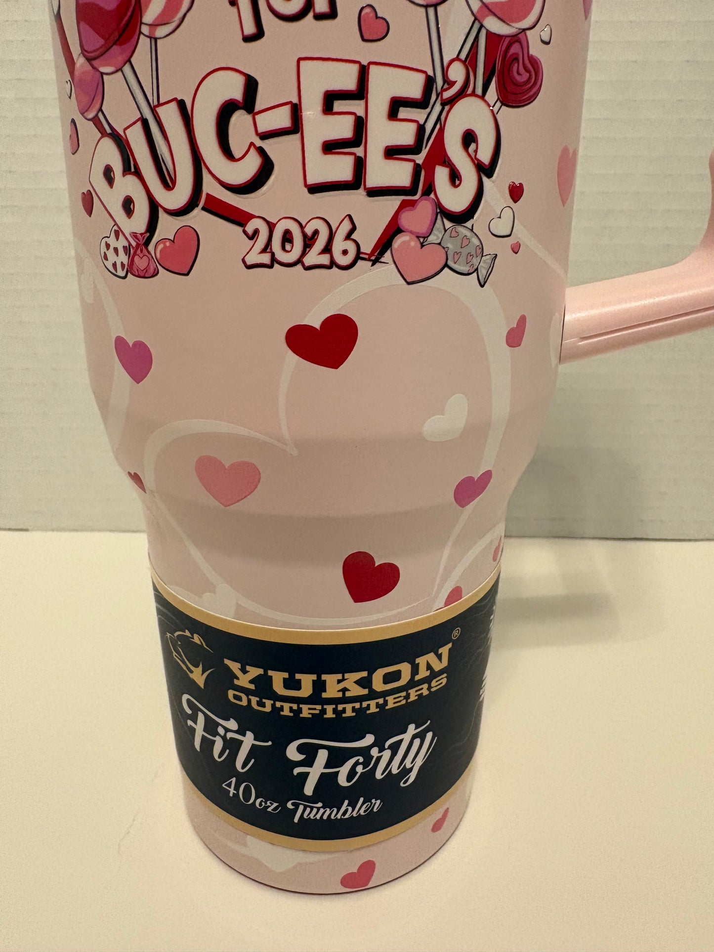 Buc-ee’s Valentine 2026 I’m a Sucker for Buc-ee’s” 40oz Tumbler with Lid and Straw