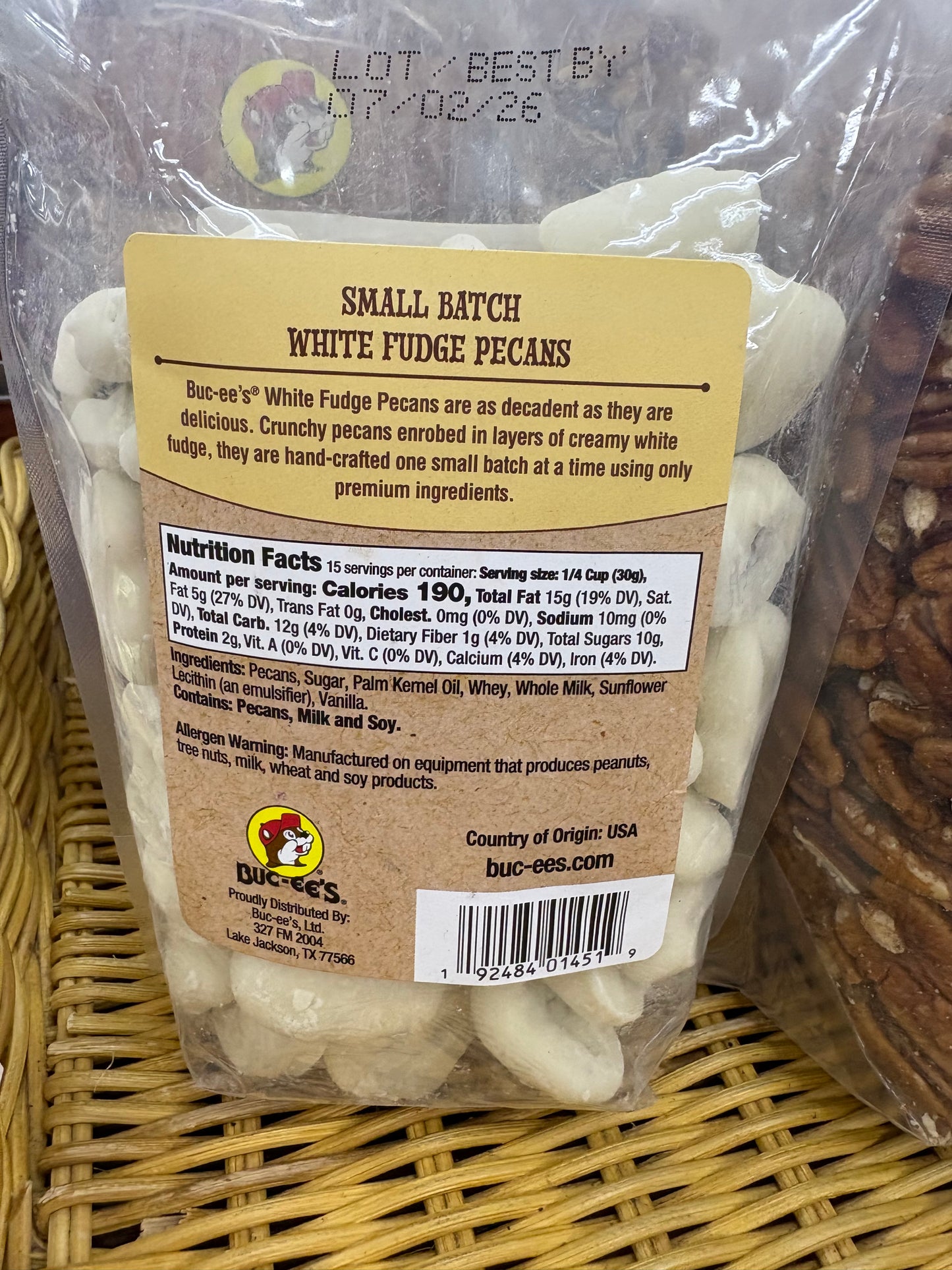 Buc-ee’s 16oz Bag White Fudge Pecans