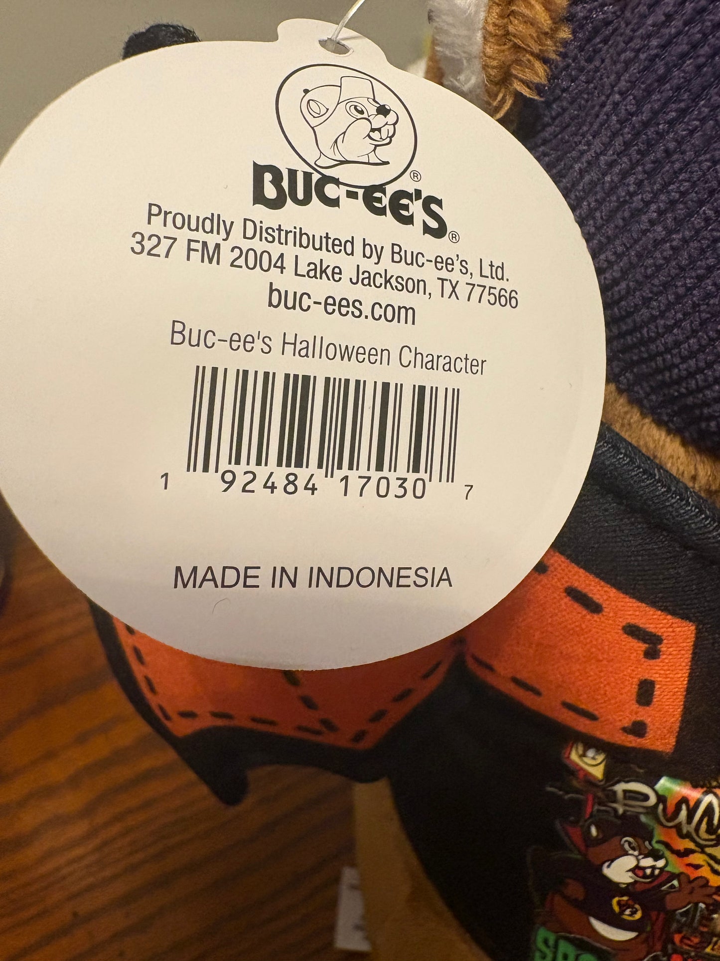 Buc-ee’s 2026 Plush Halloween Beaver with Batwings, T-shirt and Cap