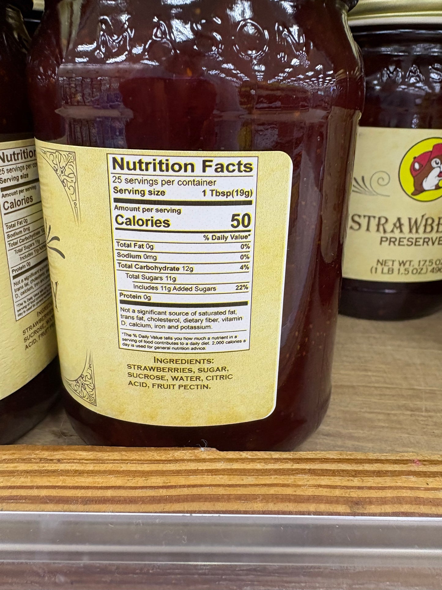 Buc-ees Strawberry Preserves 17.5 oz Glass Jar