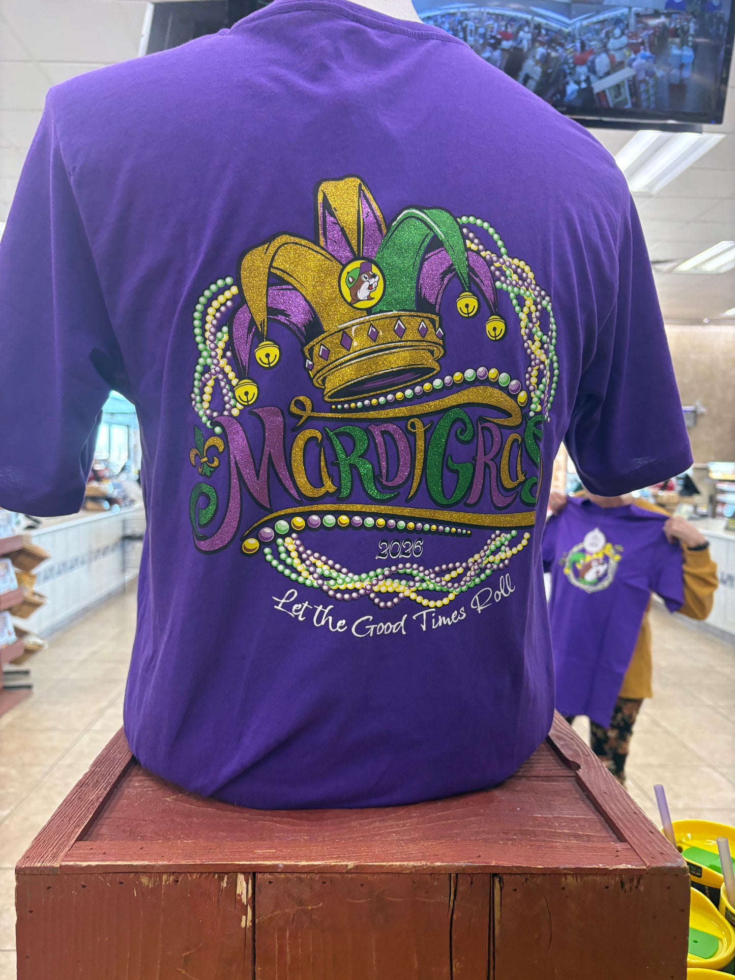 Buc-ee’s 2026 Adult “Let The Good Times Roll” Purple Mardi Gras T-Shirt