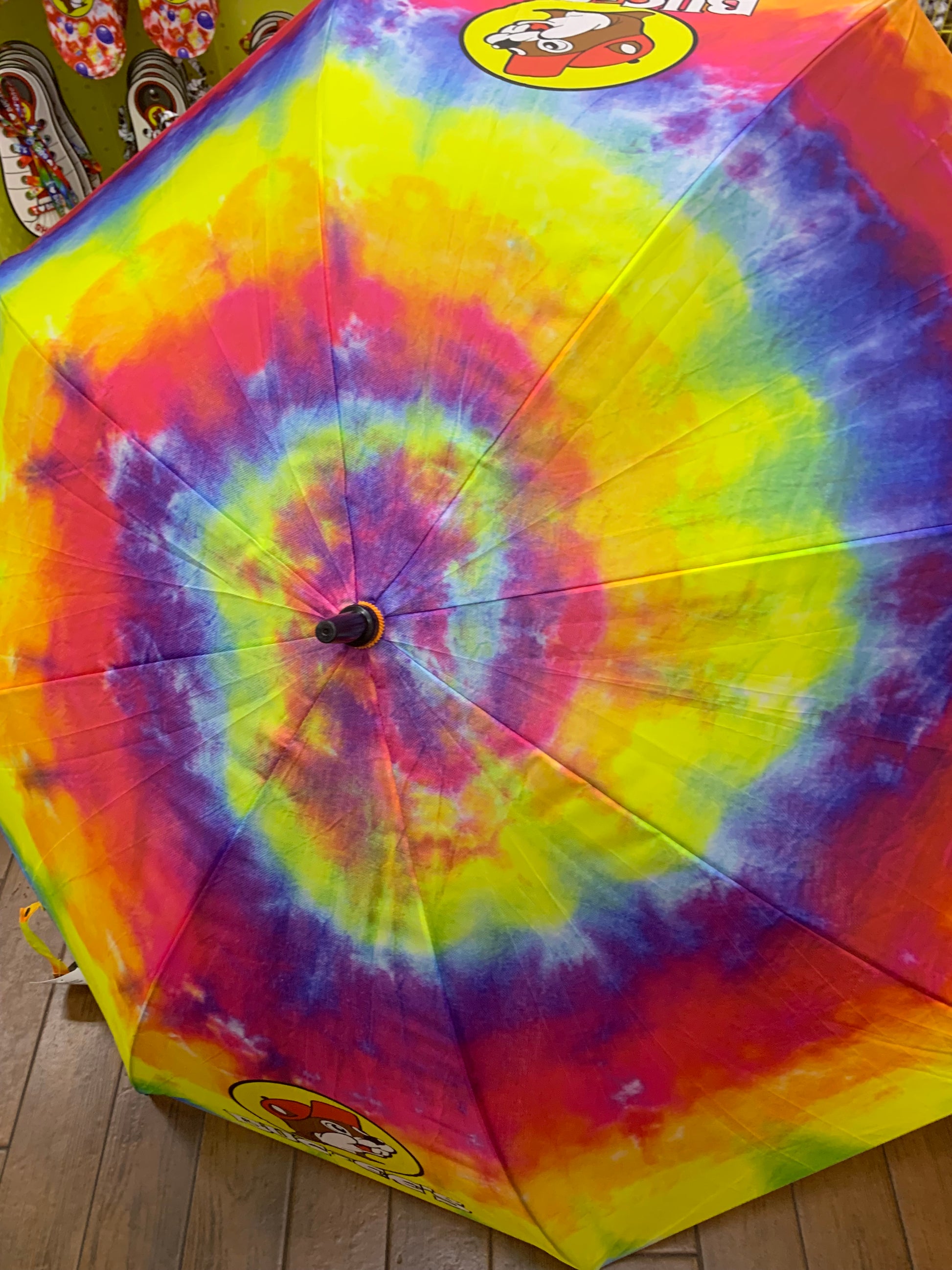dye patio umbrella Buc-ees Large Tie-Dye Emblem Umbrella – Texas Treatz
